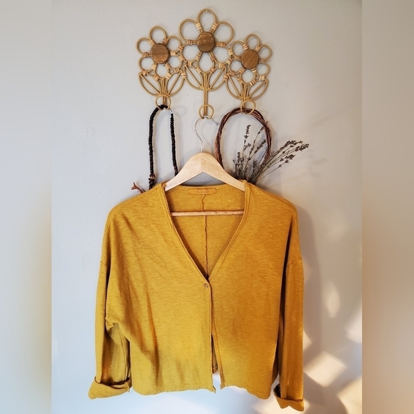 Cutloose Yellow Cardigan - Picture 1 of 7